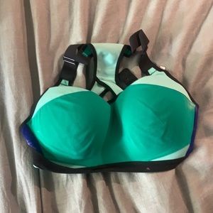 Victoria Secrets Sport Bra Knockout 36DD